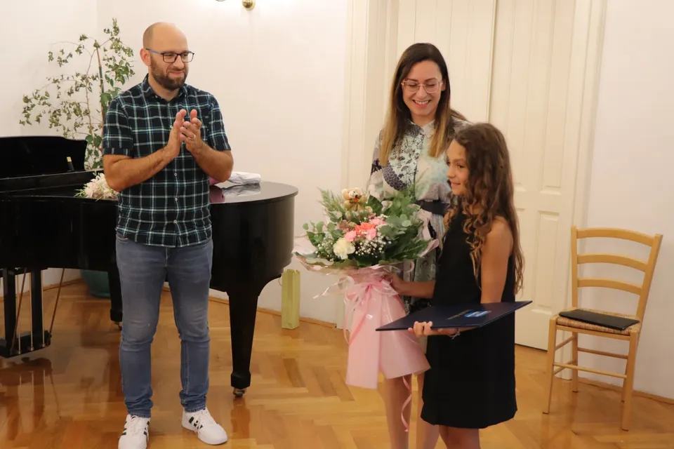 Fotografija uz članak „OSNOVNA GLAZBENA ŠKOLA PAKRAC Dorotea Buhin dobitnica 17. po redu nagrade „Marko Turčan““