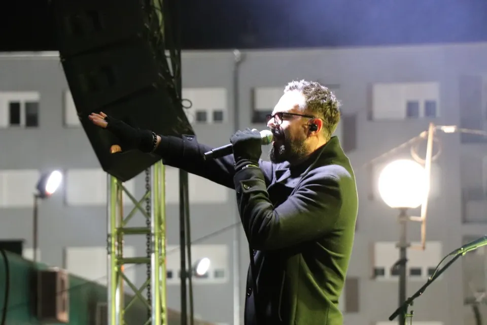 Fotografija uz članak „JEDNA NOĆ, DVA ROĐENDANA Petar Grašo svoj 50. proslavio s Pakracom“
