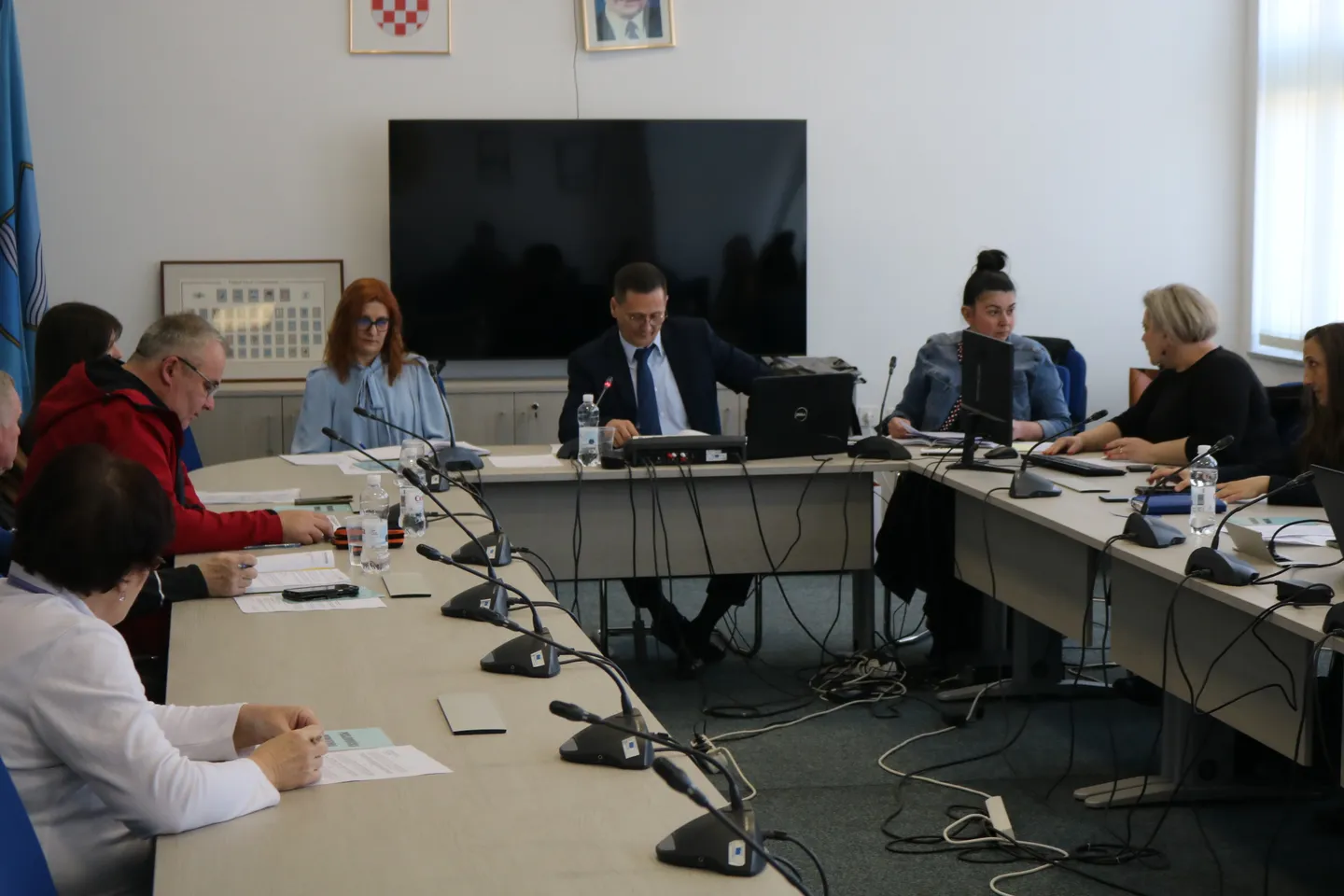 naslovna vijeće ožujak