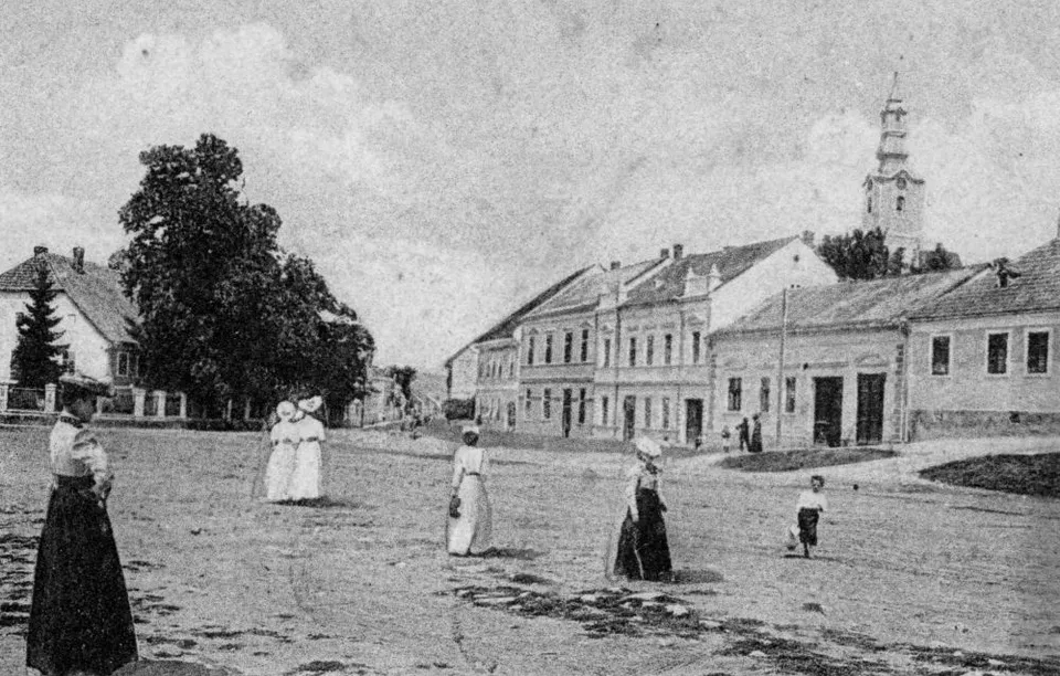 Glavni gradski trg Pakrac stara razglednica