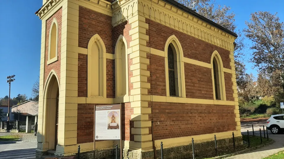 Fotografija uz članak „ZAVRŠENI RADOVI U KAPELICI SV. IVANA NEPOMUKA Kapelica postaje mjesto duhovnih i kulturnih događanja“