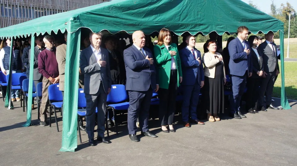 Fotografija uz članak „OTVORENJE NOVE LIPIČKE ERGELE Dovršena prva od tri faze izgradnje kompleksa“