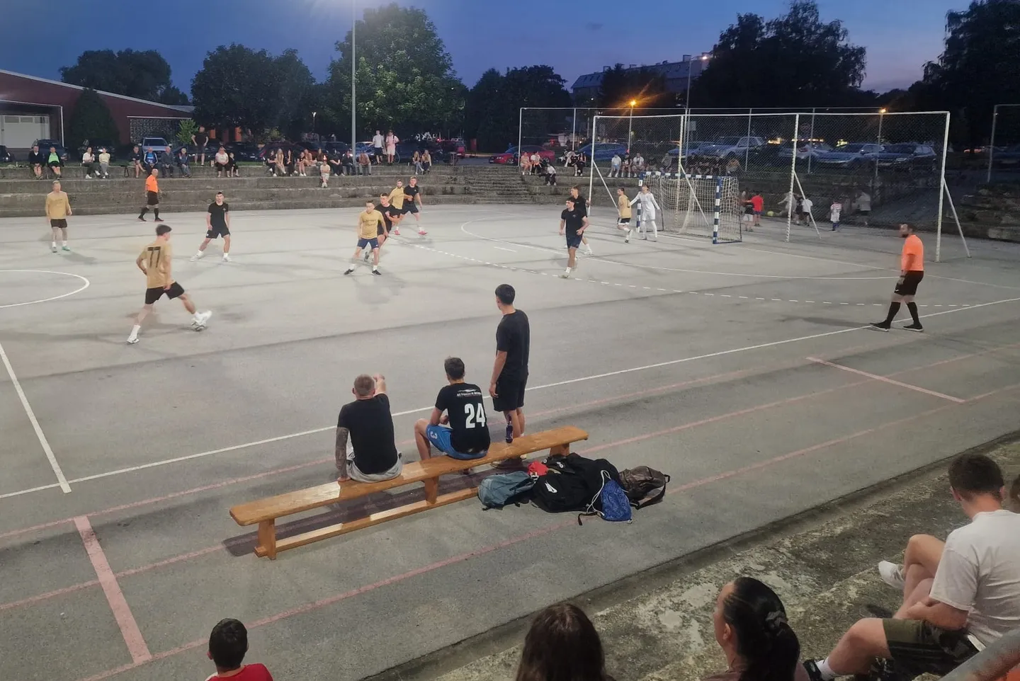Fotografija uz članak „MALONOGOMETNI TURNIR PAKRAC 2026. Prvi dan rezultatski neizvjesno“