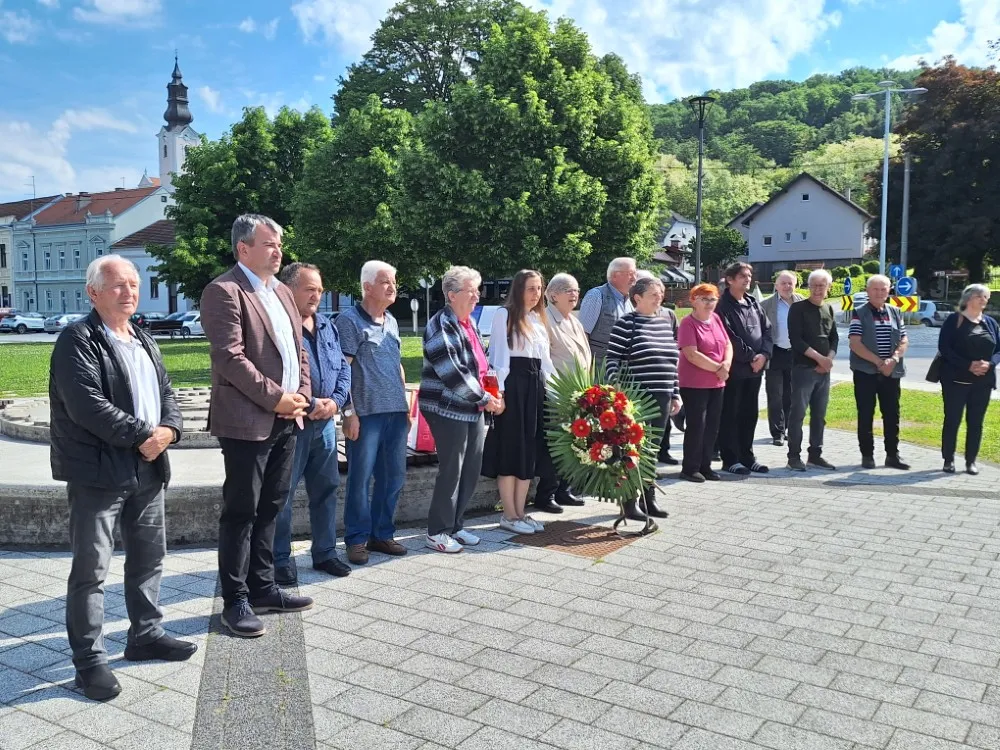 Fotografija uz članak „UDRUGA ANTIFAŠISTA Odana počast žrtvama Drugog svjetskog rata“