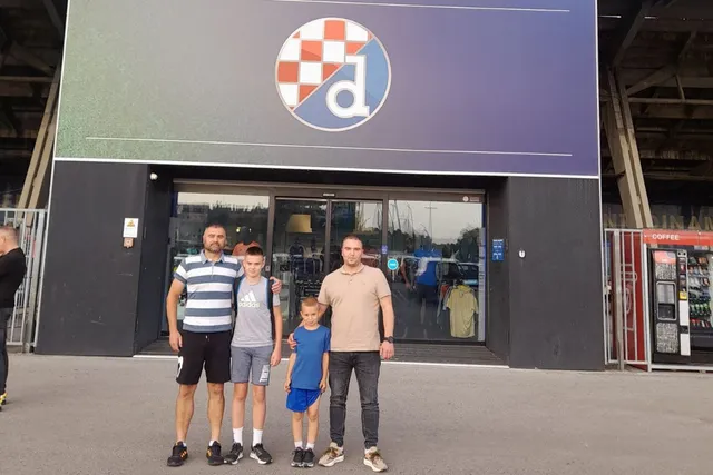 mladi hajduka u dinamu naslovna