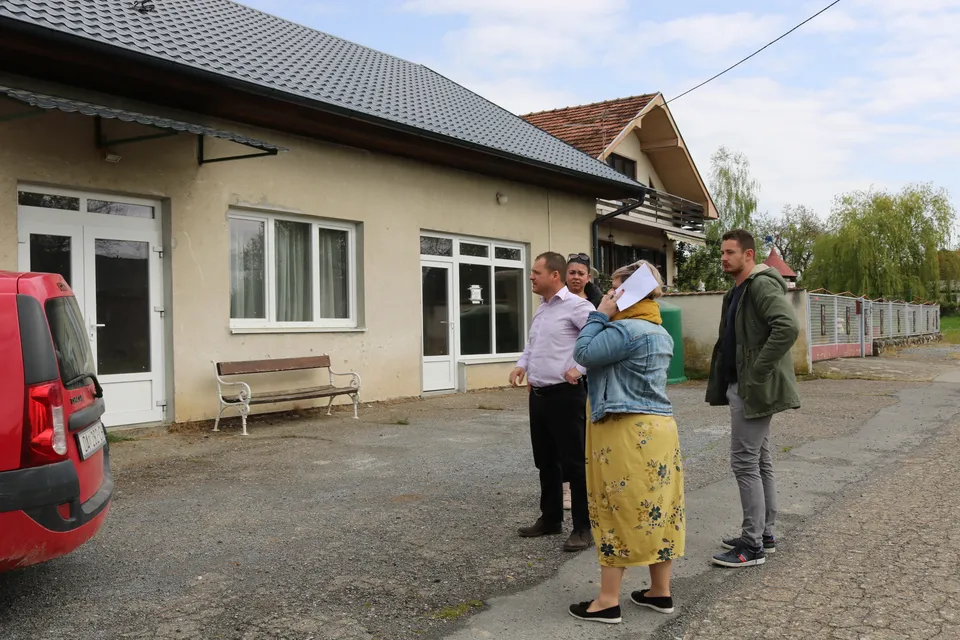 Fotografija uz članak „PETNAESTAK AKTIVNIH GRADILIŠTA NA GRADSKOM PODRUČJU Prva faza značajnih ulaganja u asfaltiranja, sanaciju i rasvjetu“
