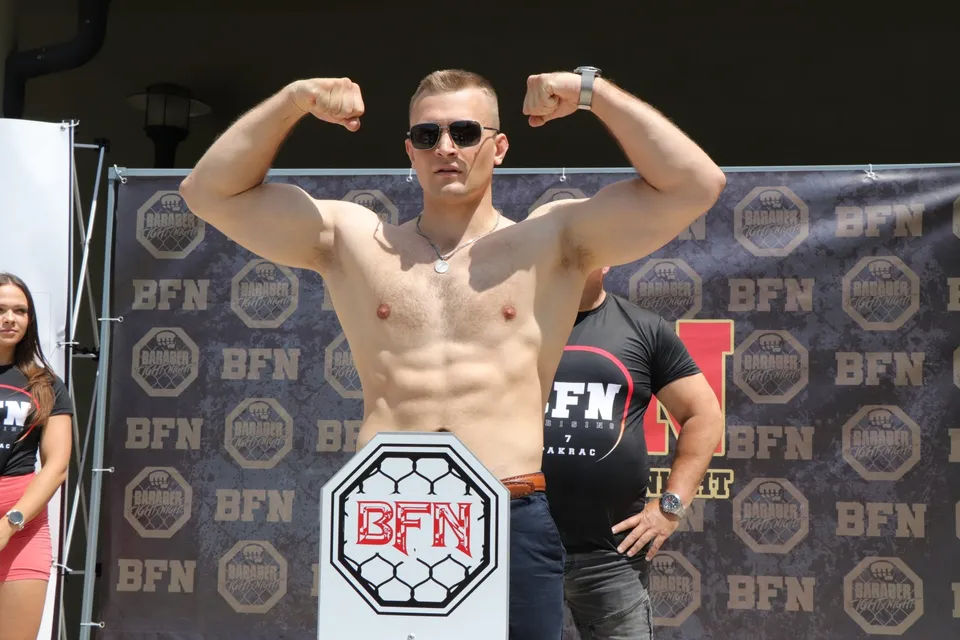 Fotografija uz članak „MMA PAKRAC Borci službeno izvagani i sučeljeni, sve je spremno za večernji spektakl u 19 sati“
