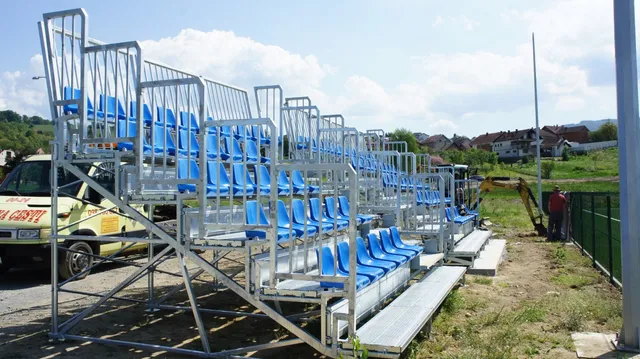 TRibina malo ihgralište