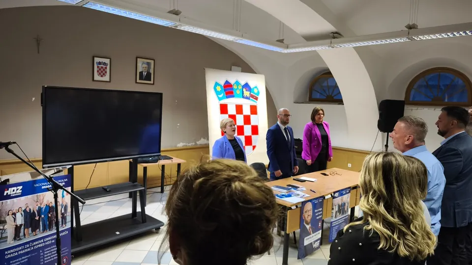Fotografija uz članak „(PROMO) PREDIZBORNI SKUP HDZ-a Nova snaga, novi korak naprijed“