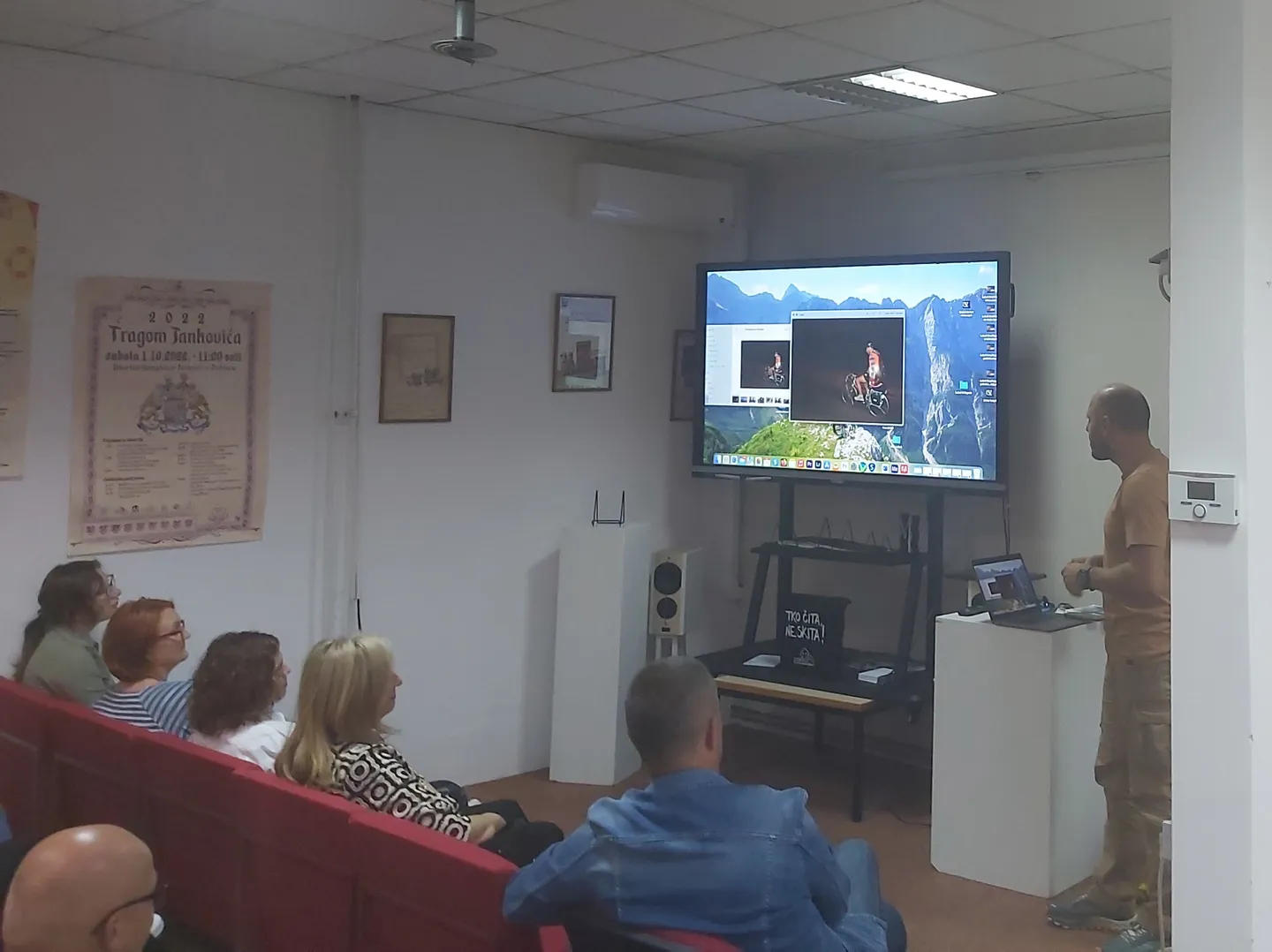 Knjižnica autor