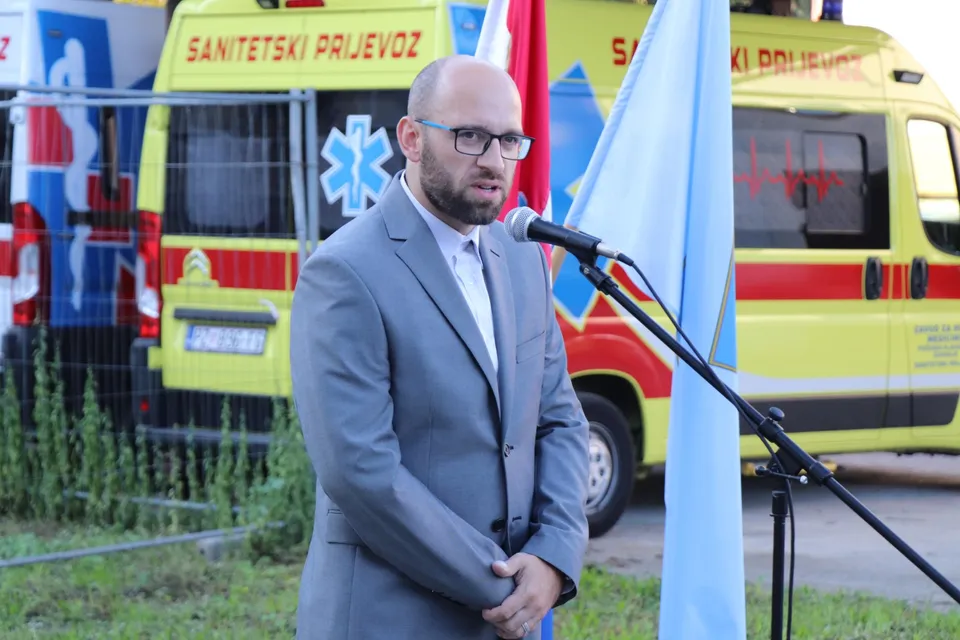 Fotografija uz članak „NAJHUMANIJA AKCIJA U DOMOVINSKOM RATU 34. obljetnica evakuacije pacijenata i medicinskog osoblja iz pakračke bolnice“