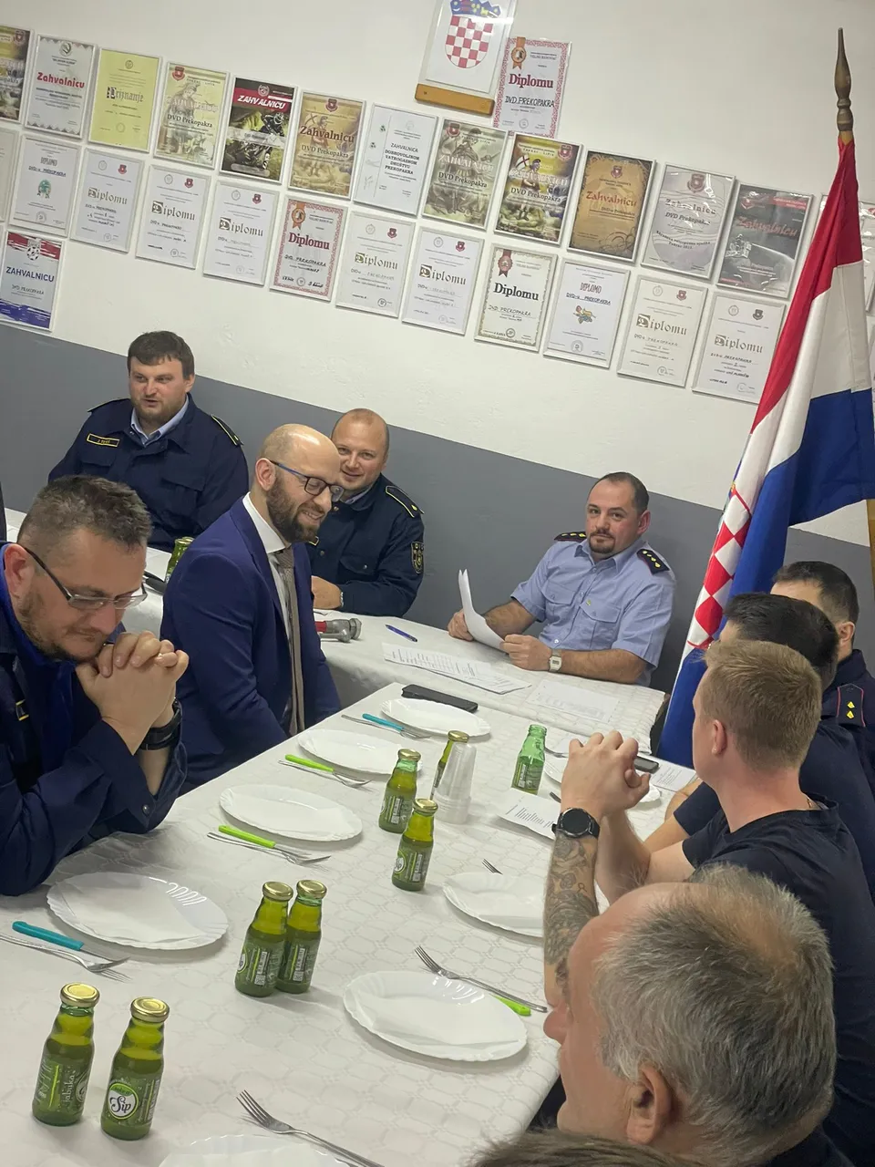 Fotografija uz članak „IZBORNA SKUPŠTINA DVD PREKOPAKRA Bez promjena u rukovodstvu Društva“