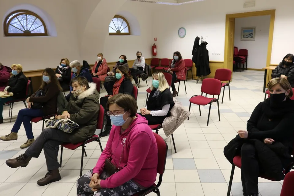 Fotografija uz članak „(PROMO) ZAVRŠNA KONFERENCIJA PROJEKTA „ŽENA ISPRED VREMENA“ Projektom zadovoljni i korisnici i zaposlenici“