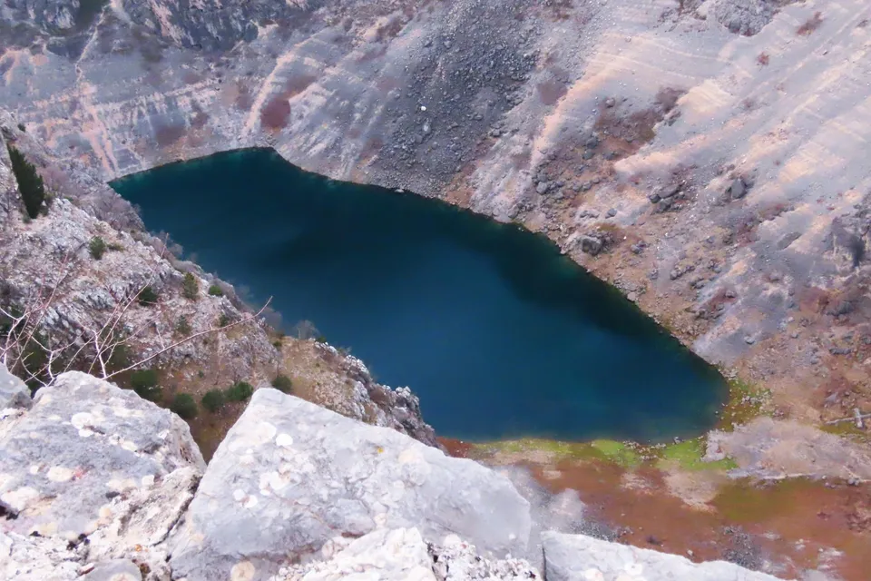 luky jezero