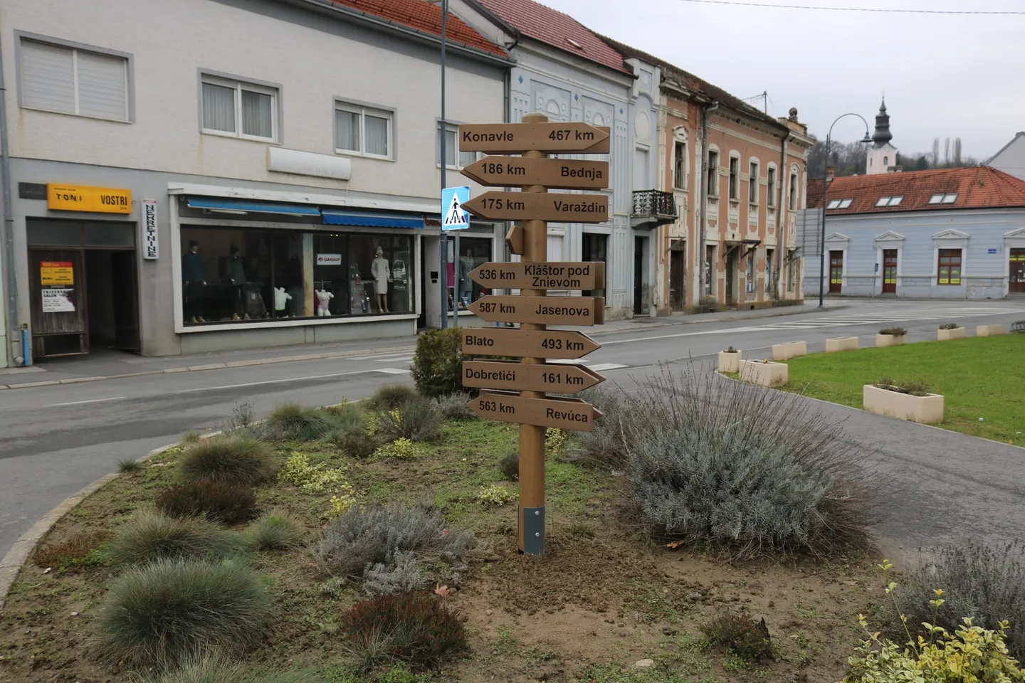 tema naslovna