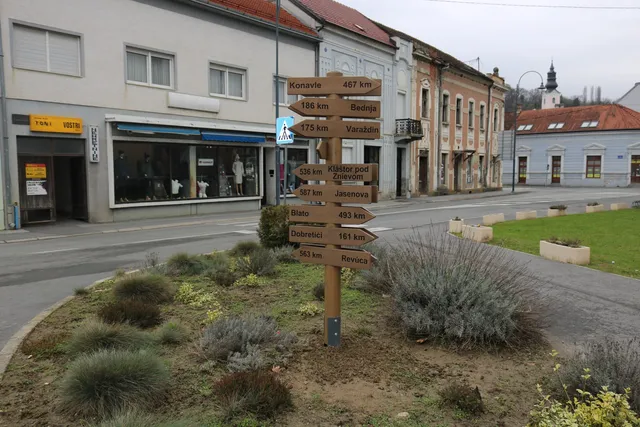 tema naslovna