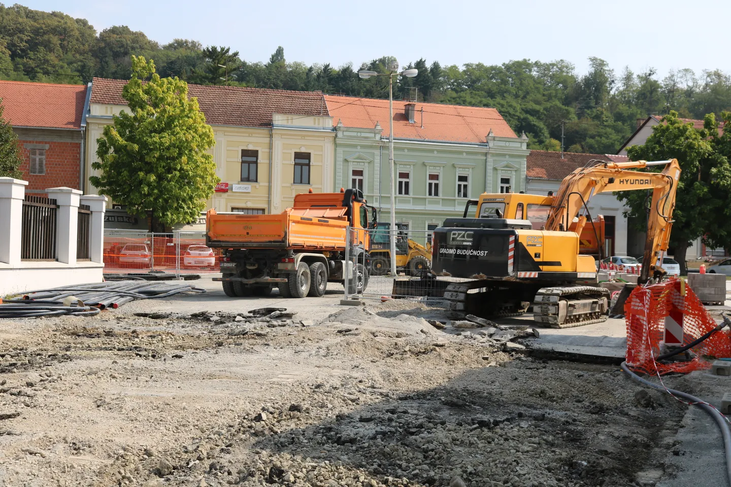 naslovna rujan