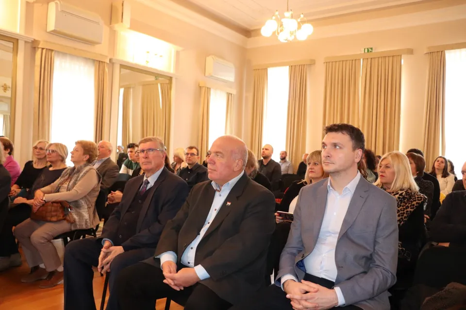 Fotografija uz članak „ZAKLADA „DR. IVAN ŠRETER“ Prestrujnik, šećerice i bakroza - nove najbolje hrvatske riječi“
