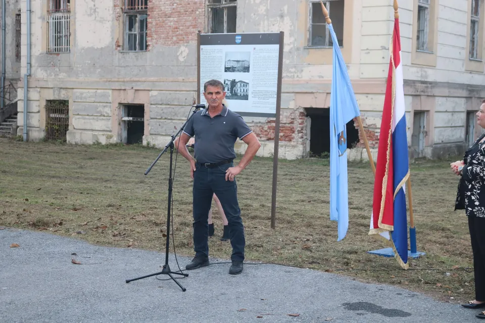 Fotografija uz članak „NAJHUMANIJA AKCIJA U DOMOVINSKOM RATU 33. obljetnica evakuacije pacijenata i medicinskog osoblja iz pakračke bolnice“