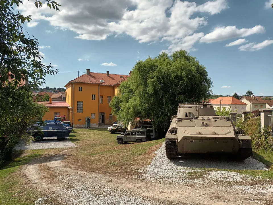 Fotografija uz članak „SNAR-10 U Muzej vojne i ratne povijesti stigao prvi vojni oklopnjak“