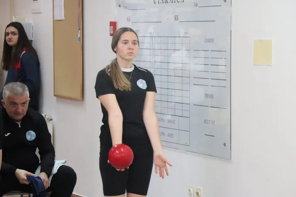 Fotografija uz članak „KUGLANJE Lorena Zubalj (U15) zasad prva na državnom turniru, sestra Leona (U11) treća“