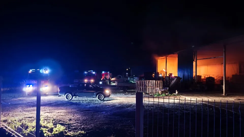 Fotografija uz članak „PU POŽEŠKO-SLAVONSKA Kvar na razvodnom ormaru uzrok je požara u radionici“