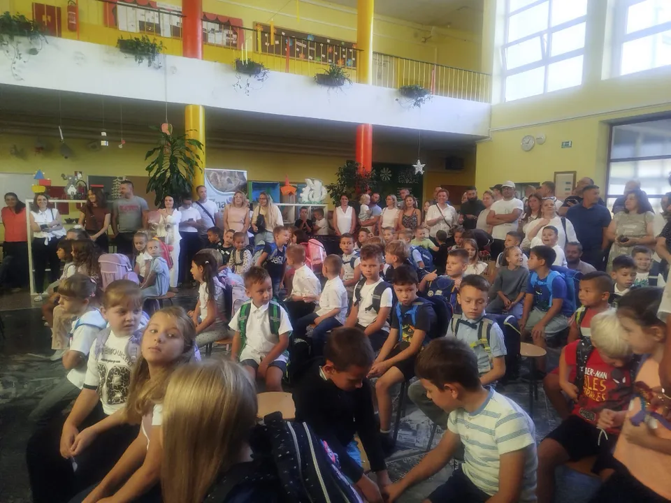 Fotografija uz članak „PRVI DAN ŠKOLE Za 83 prvašića otkucali vrtićki dani“