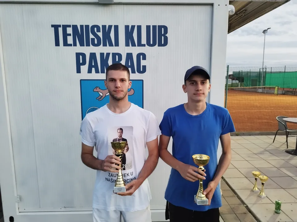 Fotografija uz članak „TENISKI KLUB PAKRAC Ramić i Ajman pobjednici turnira parova“