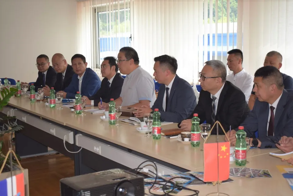 kinesko izaslanstvo