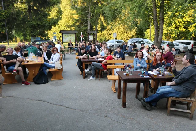 Fotografija uz članak „PUB KVIZ NA OMANOVCU "Proljeće na brdu" otvoreno odličnim "Sutonom znanja"“