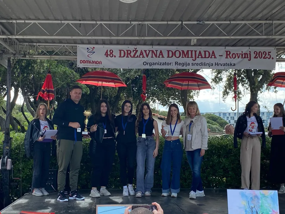 Fotografija uz članak „DRŽAVNA DOMIJADA Pakračani prvi u muškom i ženskom badmintonu, plesu i industrijskom dizajnu“