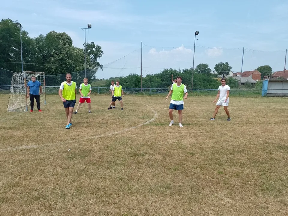mnt obrijez igra