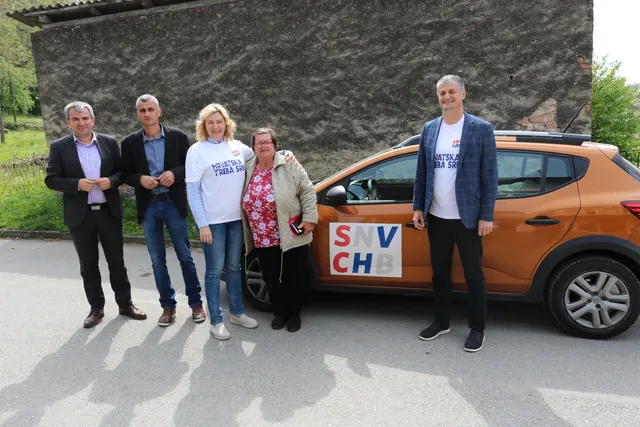 srbi auto naslovna