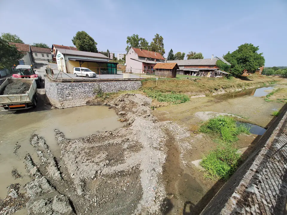 Fotografija uz članak „ČIŠĆENJE PAKRE NAKON ŠEST GODINA Hoće li dva kilometra biti dovoljna?“