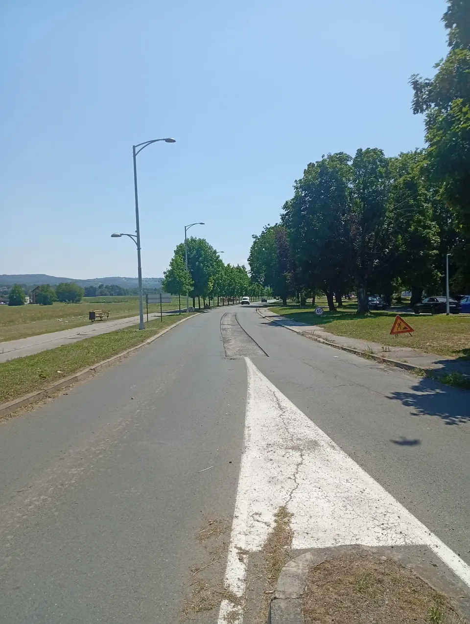 Fotografija uz članak „ZBOG ASFALTIRANJA Sutra od 8 do 12 zatvorena cesta od „petlje“ do bolnice“