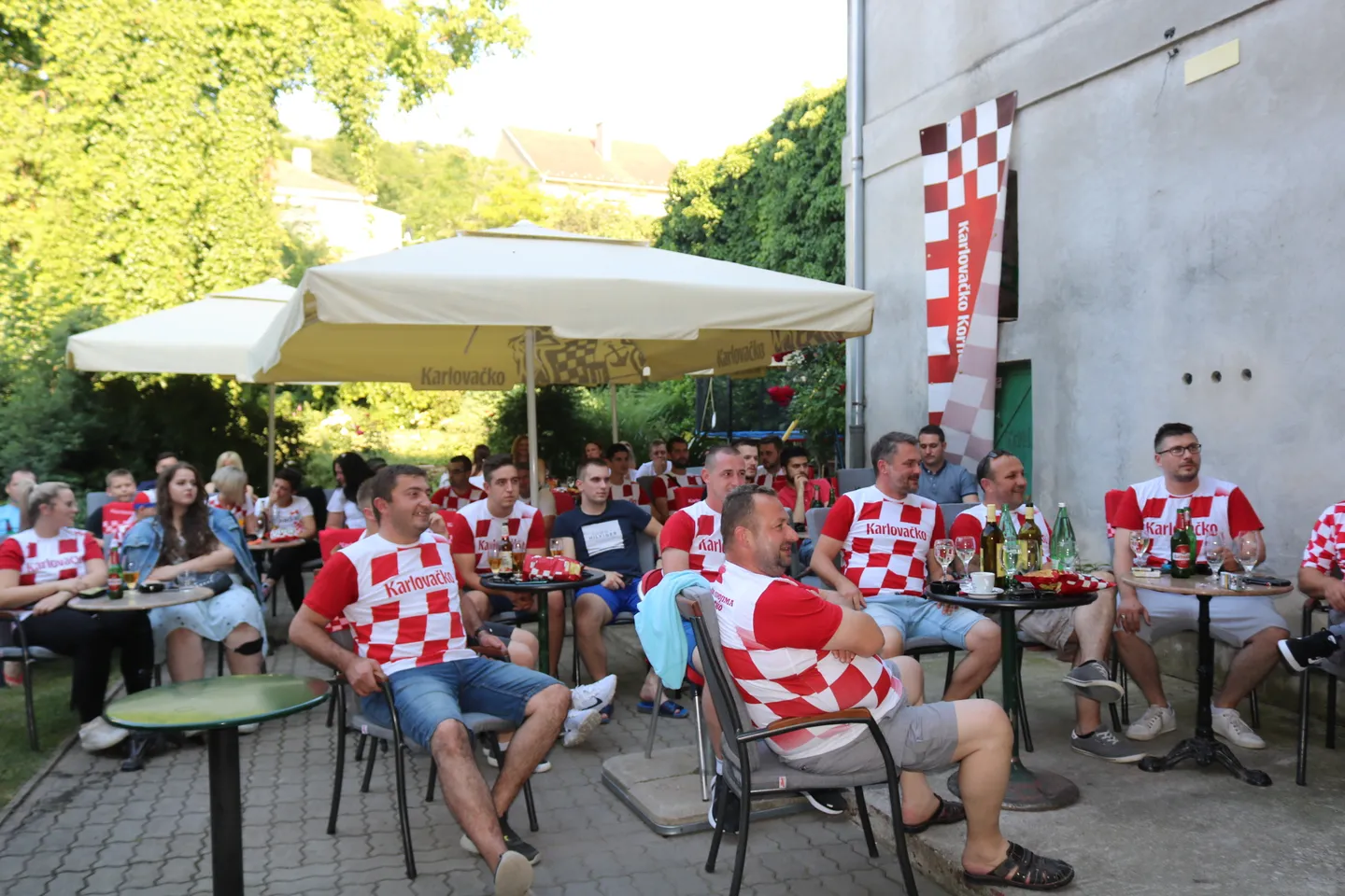 Naslovna