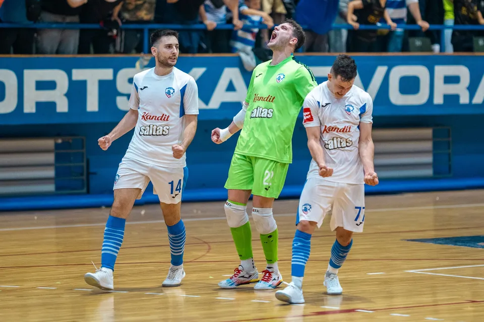 Fotografija uz članak „FUTSAL Trener Hrvoje Ajman iz Pakraca s Osijekom u finalu prvenstva Hrvatske“