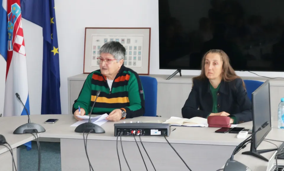 okrugli stol mirjana