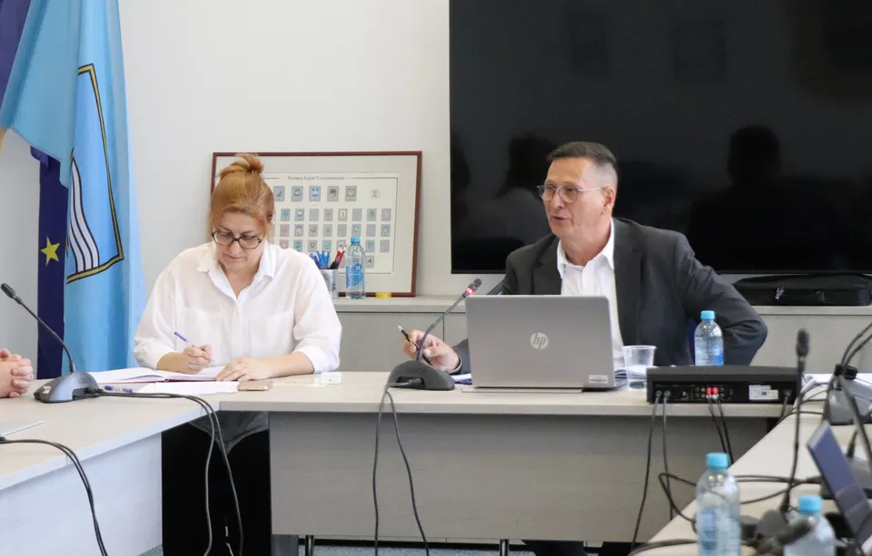 Fotografija uz članak „AKTUALNI SAT Gradonačelnik odgovarao na pitanja o prometu, investicijama i razvoju grada“