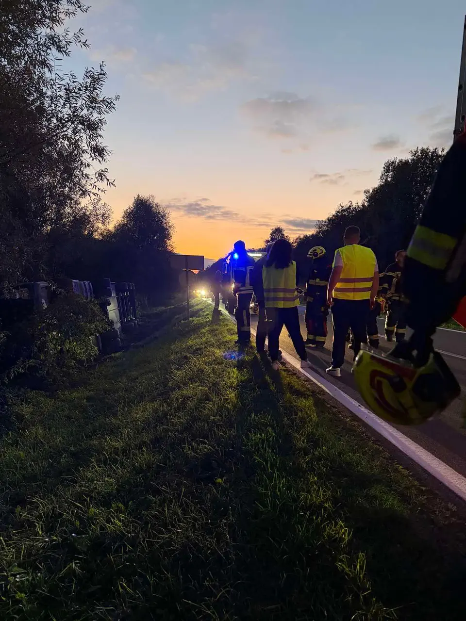 Fotografija uz članak „Pod utjecajem alkohola od 2,37 promila upravljao teretnim vozilom i sletio s kolnika“