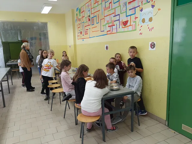 učenici ručak