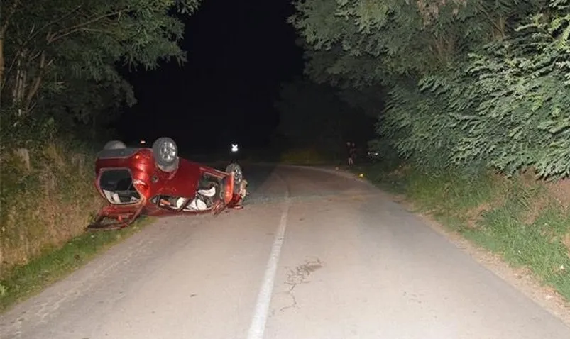 auto na krovu prometna