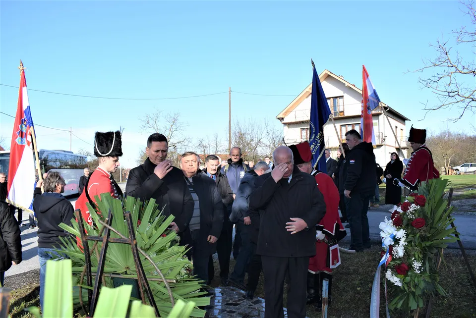 počast lokalno izaslanstvo