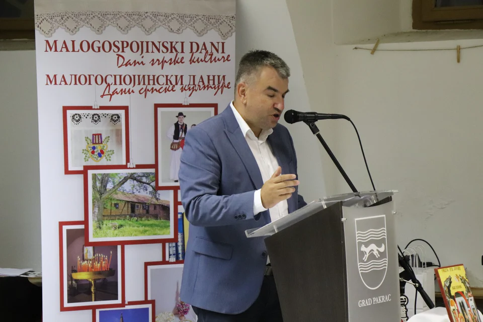 Fotografija uz članak „MALOGOSPOJINSKI DANI 31 godina „Prosvjete“ i sjećanja na Slobodana Selenića“