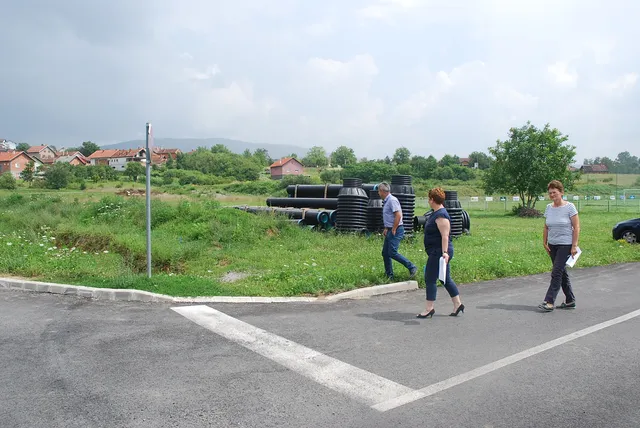 Fotografija uz članak „GRADSKO ČELNIŠTVO NA PAKRAČKIM GRADILIŠTIMA: Zabrinjavajuće samo na gradilištu vrtića“