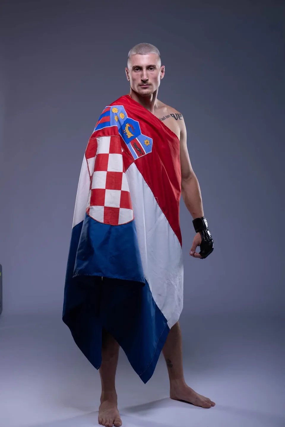 Fotografija uz članak „BRAVE 108 Ivan Kiš se 5. rujna bori u pulskoj Areni pred 10 tisuća gledatelja“