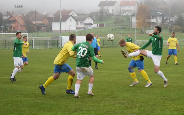 Fotografija uz članak „MŽNL SB/PŽ: Hajduk propustio skinuti lidera, gosti minimalno slavili“