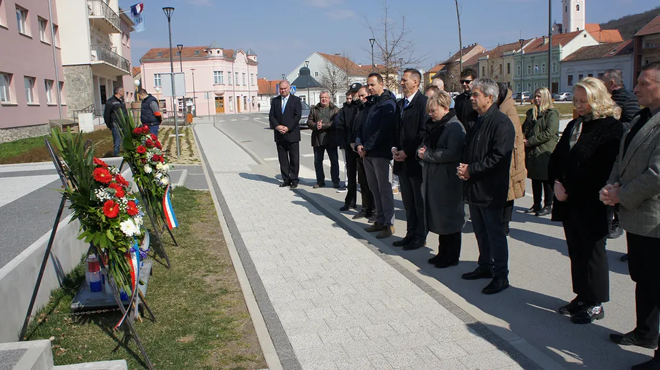 vijenci spomenik