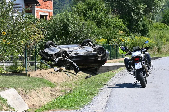 Fotografija uz članak „U jučerašnjoj prometnoj nesreći u Donjem Čagliću 26-godišnja vozačica lakše ozlijeđena“