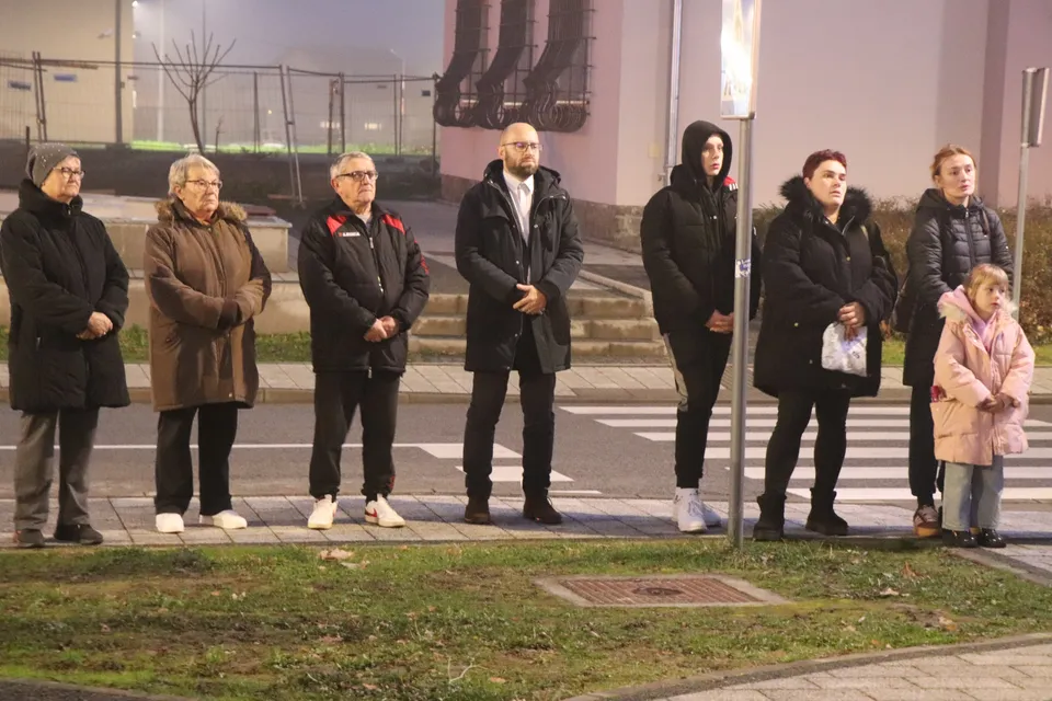 Fotografija uz članak „Paljenje druge adventske svijeće u Pakracu“